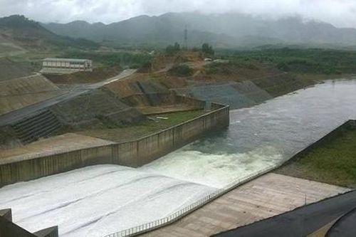 Hồ thủy lợi lớn nhất TT-Huế hạ mực nước ứng phó mưa lũ