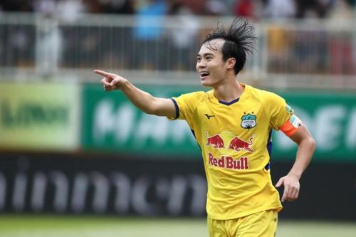 Báo chí Hàn Quốc sục sôi với chuyến xuất ngoại của Văn Toàn