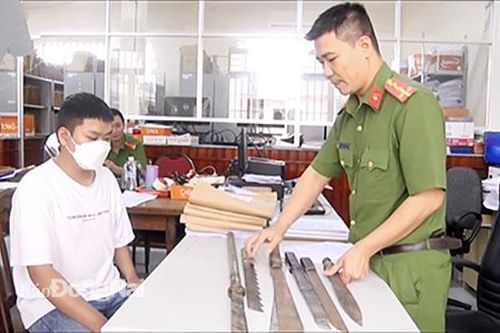 Ngăn chặn tình trạng sử dụng vũ khí, hung khí nguy hiểm