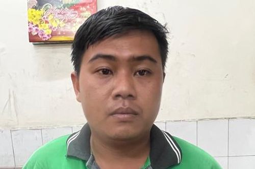 Khởi tố, bắt tạm giam đối tượng dùng dao cướp xe ôm