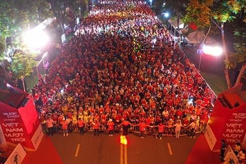 Gần 12.000 vận động viên tranh tài tại Marathon Quốc tế TP Hồ Chí Minh Techcombank