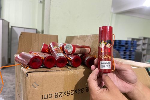 Thu giữ 2.500 viên pháo điện tại Phú Yên