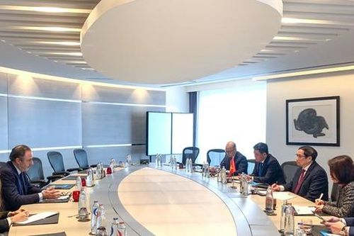 Tập đoàn vận tải khổng lồ muốn được cấp phép bay tại Việt Nam