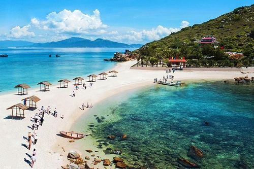 Phát triển bền vững du lịch biển đảo