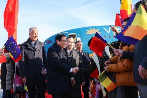 Thủ tướng Phạm Minh Chính tới Brussels bắt đầu chuyến công tác tại EU và thăm chính thức Vương quốc Bỉ