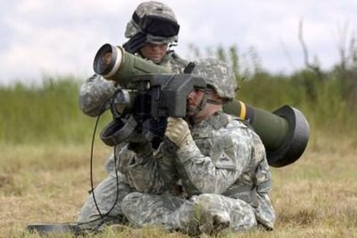 Sôi động thị trường vũ khí toàn cầu