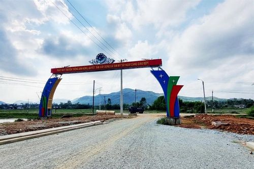 Cổng không chờ đường!