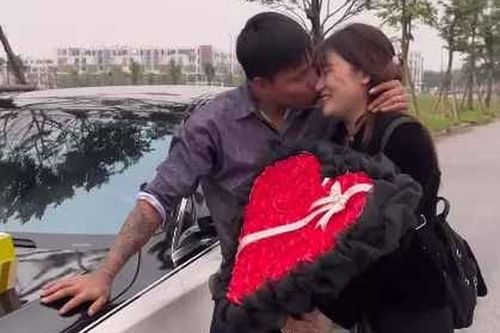 Thực hư Lộc Fuho mua Maybach 17 tỉ tặng sinh nhật vợ?