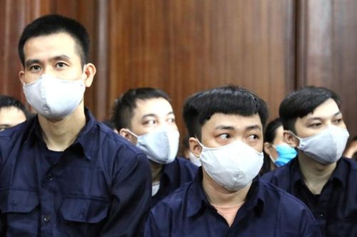 'Lướt sóng' rồi chìm nghỉm