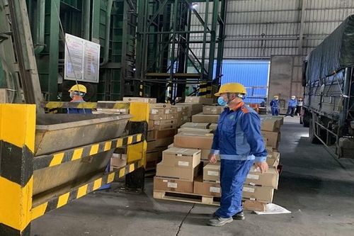 Bắc Ninh tiêu hủy hơn 30.000 sản phẩm mỹ phẩm Hàn Quốc