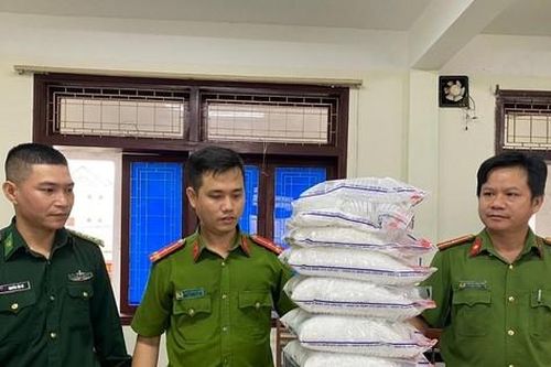 Gần 20kg tinh thể màu trắng trôi dạt vào bờ biển Quảng Ngãi là ma túy Ketamine