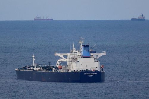 Tình trạng tắc nghẽn tàu chở dầu trên eo biển Bosphorus dần cải thiện