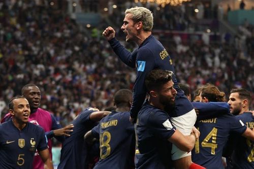 World Cup 2022: 'Người ngoài hành tinh' Ronaldo ủng hộ Pháp vô địch