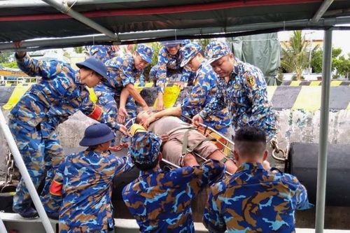 Khánh Hòa: Bệnh xá đảo Sinh Tồn cứu sống ngư dân bị đột quỵ
