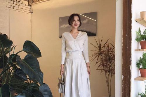 Món đồ thời trang phụ nữ 30 tuổi nào cũng phải có