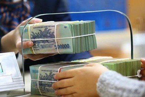 Tiêu 400.000 tỷ tín dụng tháng cuối năm: Chuyên gia nói không quá quan ngại việc hấp thụ
