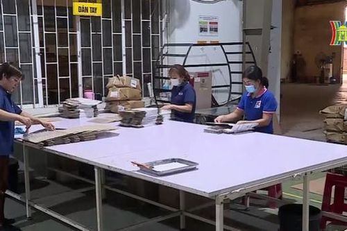 Khó khăn bủa vây, doanh nghiệp vượt khó