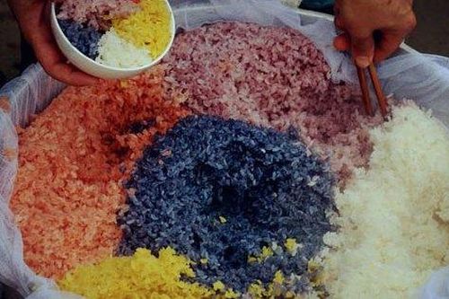 Xôi 7 màu vùng Tây Bắc làm từ những nguyên liệu gì, hương vị thơm ngon thế nào mà được tạp chí quốc tế ca ngợi?
