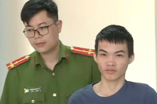 Khởi tố nghịch tử chém trọng thương cha đẻ