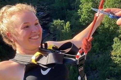 Cú nhảy bungee dành cho người thần kinh thép