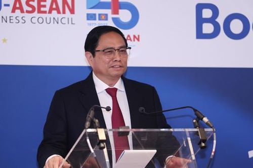 Thủ tướng bắt đầu các hoạt động tại Hội nghị Cấp cao ASEAN - EU