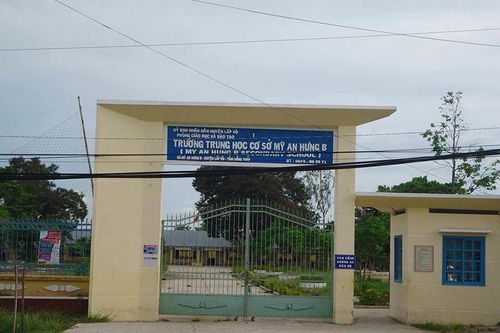 4 học sinh bị bỏng do nổ bếp ga mi-ni tại căng-tin trường học