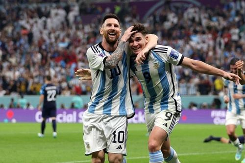 Kết quả bóng đá Argentina - Croatia: Bộ đôi rực rỡ, thắng lớn đoạt vé vàng (Bán kết World Cup)