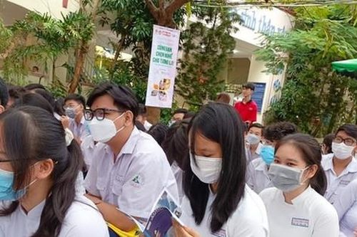 Đẩy mạnh hướng nghiệp, tư vấn tuyển sinh bằng hình ảnh