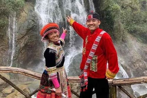 Sau 2 tháng thẩm mỹ, bà Tân Vlog lộ 'giao diện' bất ngờ