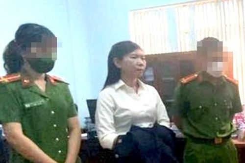 Tạm đình chỉ nữ đội trưởng quản lý thuế liên quan vụ nhận hối lộ