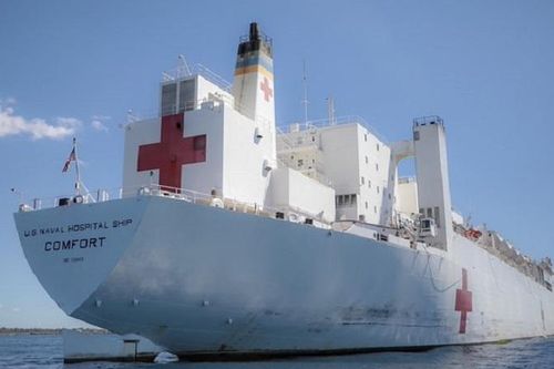 Tàu bệnh viện Mỹ ở ngoài khơi Haiti tạm ngừng hoạt động