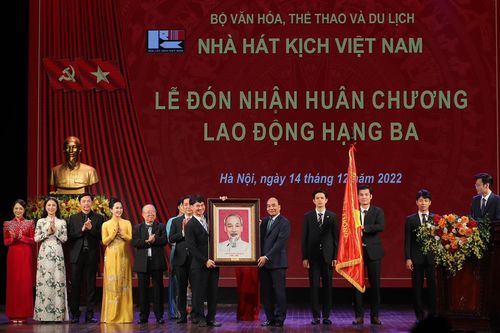 Nhà hát Kịch Việt Nam: Cánh chim đầu đàn của nghệ thuật sân khấu