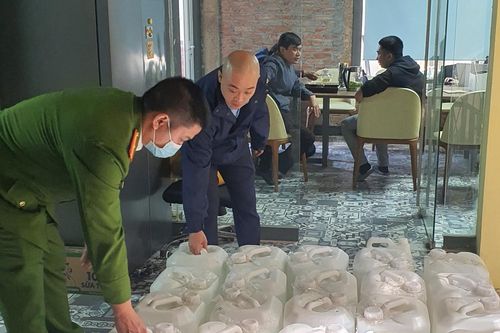 Kiểm soát rượu giả dịp cuối năm