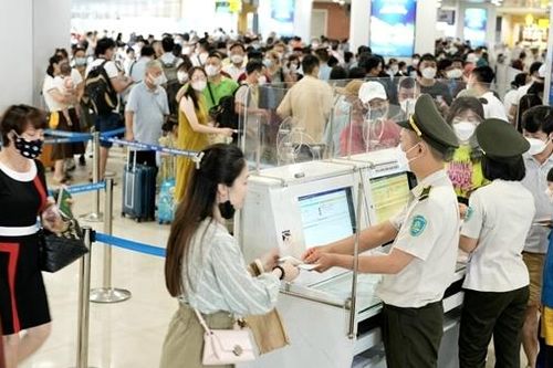 Kiểm soát giá vé vận tải dịp cuối năm