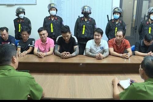 Tổ chức cá độ mùa World Cup, nhóm giang hồ trang bị súng đi đòi nợ