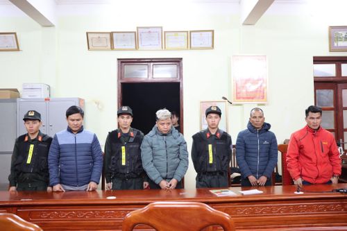 Công an Lai Châu bắt giữ 5 đối tượng cá độ bóng đá