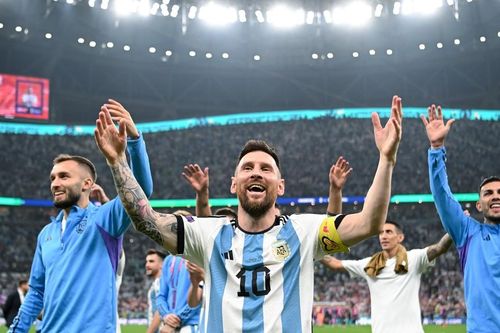 Messi không còn cô đơn