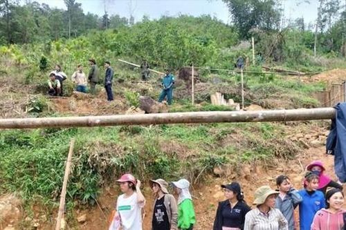 Ám ảnh ngôi làng 'trời đánh'