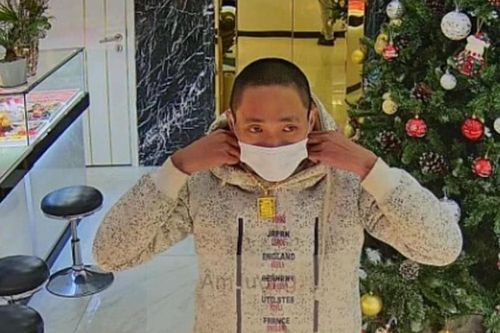 Phê chuẩn khởi tố, bắt tạm giam đối tượng cướp tiệm vàng ở Bắc Giang