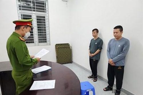 Bắt nhóm đối tượng cho vay tiền với lãi suất lên đến hơn 300%/năm