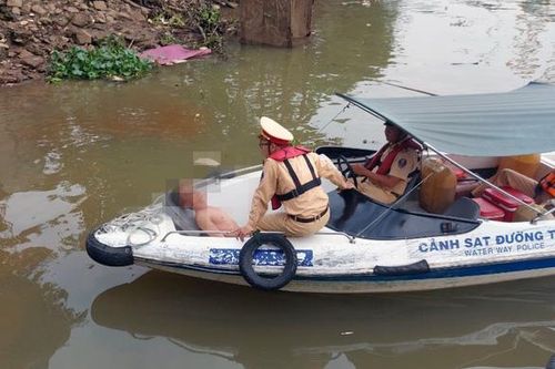 Kịp thời cứu sống một nam thanh niên nhảy cầu Đồng Nai