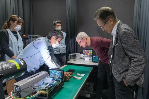 Apple: Đầu tư vào Nhật Bản vượt 100 tỉ USD, Sony là nhà cung cấp camera lớn nhất