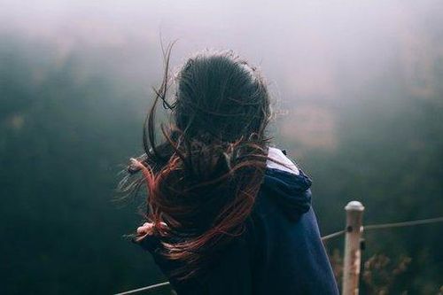 Vì sao thời gian lại dường như trôi nhanh hơn khi bạn già đi?