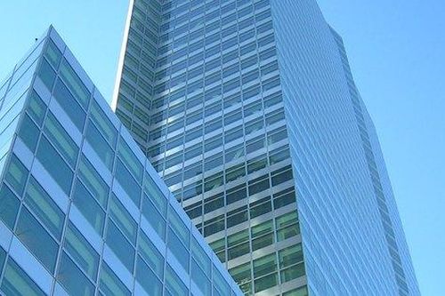 Goldman Sachs: Vàng được quan tâm trong khi giá dầu giảm