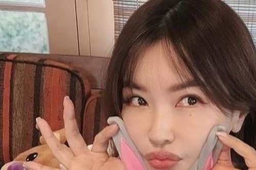 Người mẫu Nhật Bản 51 tuổi có ngoại hình như thiếu nữ
