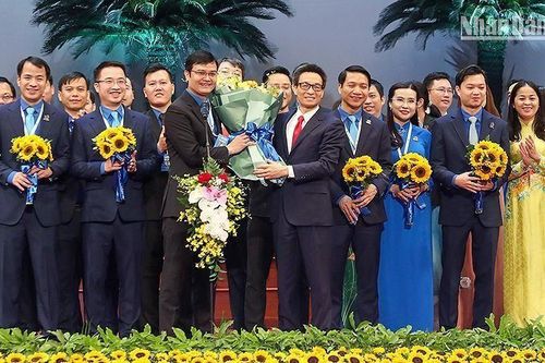 Đồng chí Bùi Quang Huy tái đắc cử Bí thư thứ nhất T.Ư Đoàn khóa XII