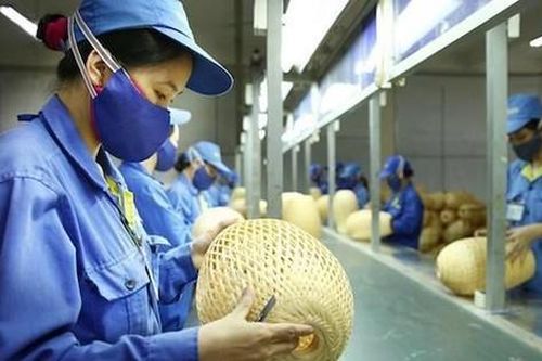 Thiếu việc làm cuối năm: Dùng dằng kẻ ở, người về...