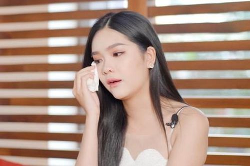 Tuổi thơ không sống cùng cha mẹ, bán trà sữa để nộp học phí của thí sinh Hoa hậu Việt Nam