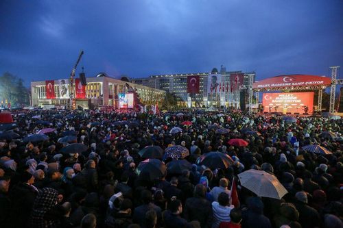 Biểu tình rầm rộ ở Thổ Nhĩ Kỳ phản đối kết án thị trưởng Istanbul