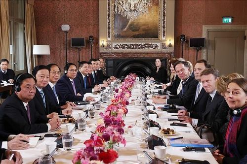 Chuyến công tác châu Âu của Thủ tướng: Nồng ấm giữa mùa Đông giá lạnh
